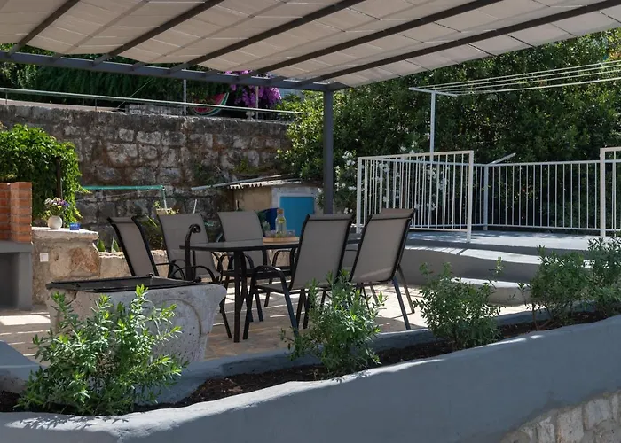 Gravosa Stone House