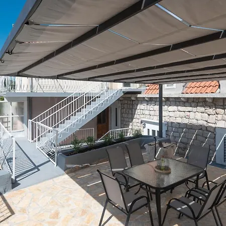 Gravosa Stone House *