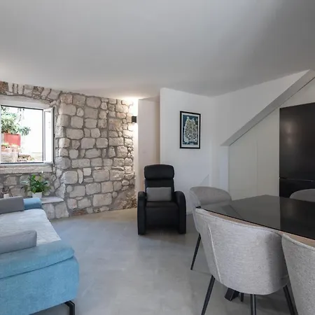 Lägenhet Gravosa Stone House