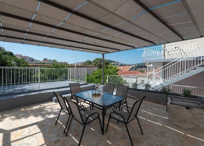 Gravosa Stone House Апартаменты
