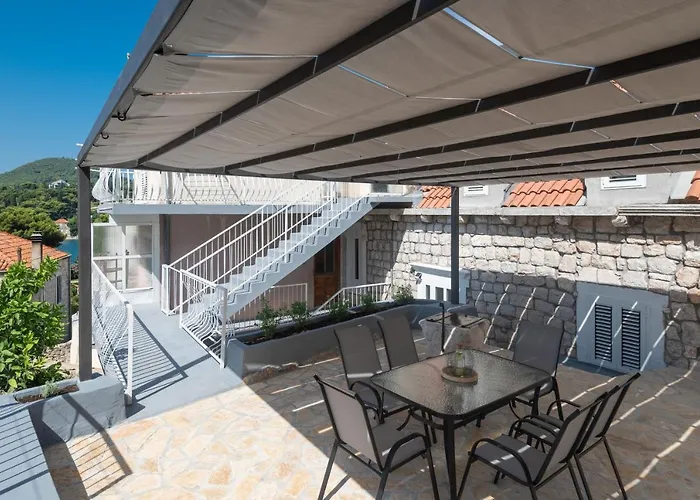 Gravosa Stone House *